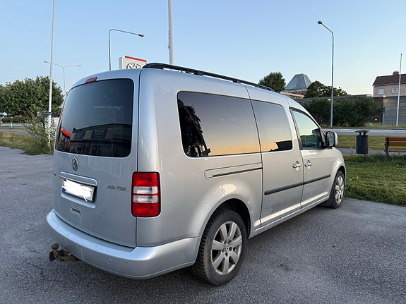 Volkswagen Caddy Maxi 3 of 5