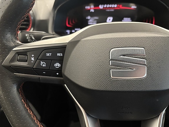 Seat Arona 15 of 20