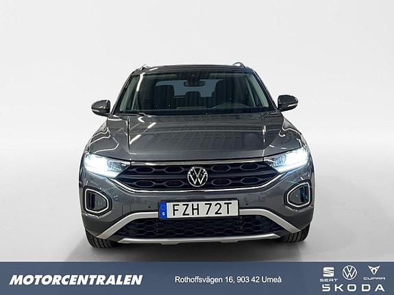Volkswagen T-Roc 2 of 5