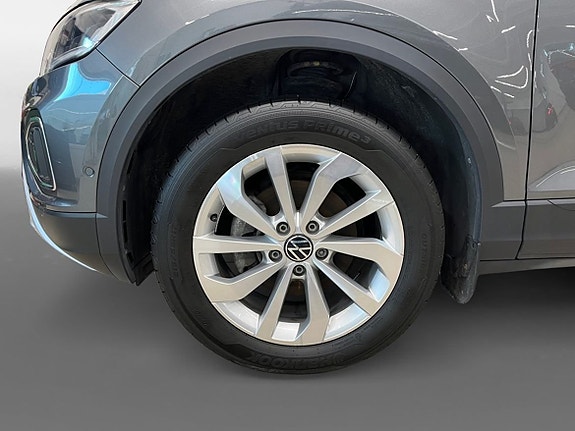 Volkswagen T-Roc 6 of 22