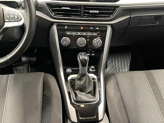 Volkswagen T-Roc 14 of 22