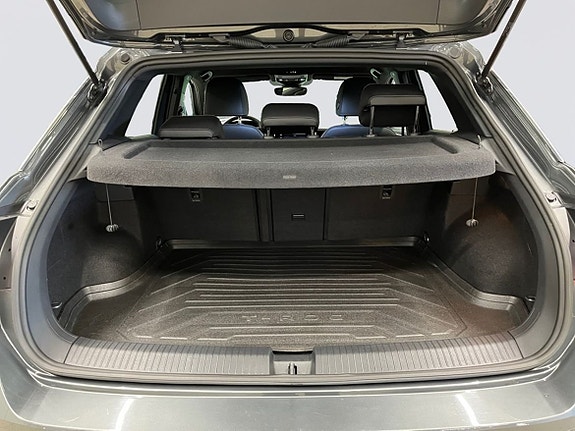 Volkswagen T-Roc 19 of 22