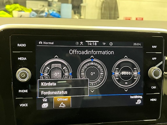 Volkswagen T-Roc 10 of 22