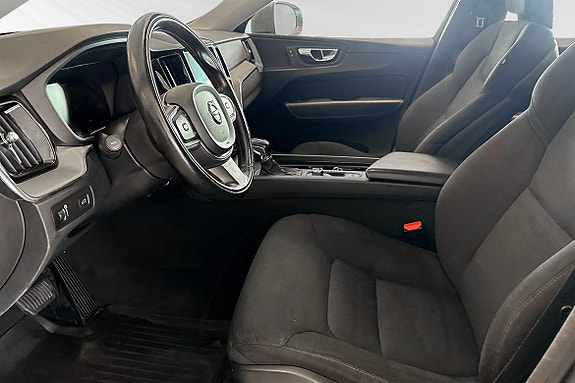 Volvo XC60 7 of 21