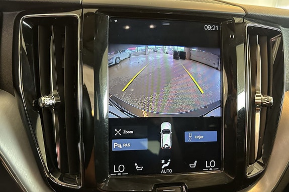 Volvo XC60 18 of 21