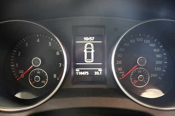 Volkswagen Golf VI 5 of 9