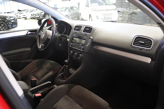 Volkswagen Golf VI 6 of 9
