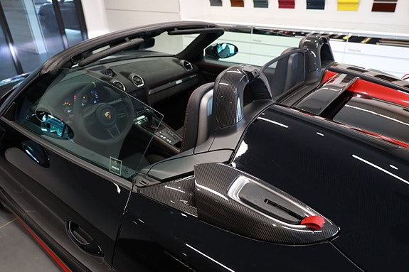 Porsche 718 Spyder RS 23 of 30