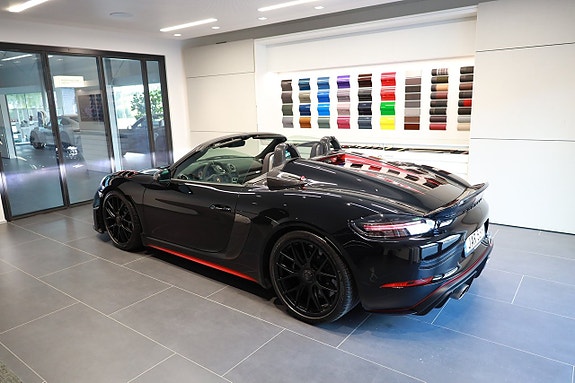 Porsche 718 Spyder RS 9 of 30
