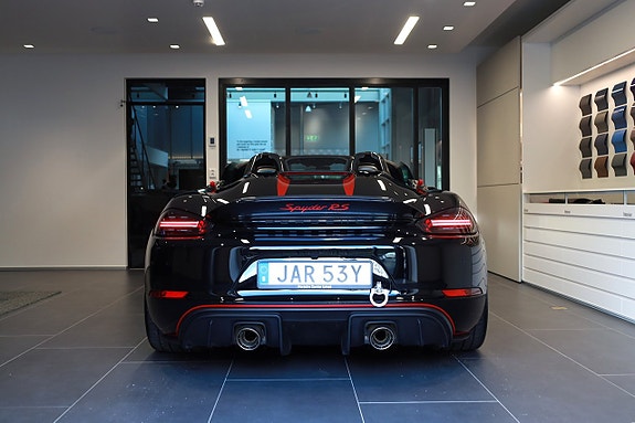 Porsche 718 Spyder RS 12 of 30