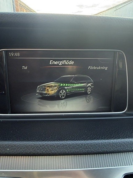 Mercedes-Benz E300 19 of 21