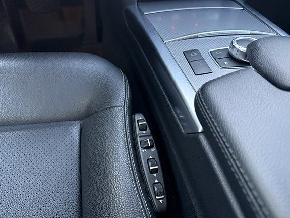 Mercedes-Benz E300 14 of 21