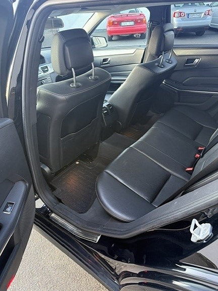 Mercedes-Benz E300 12 of 21
