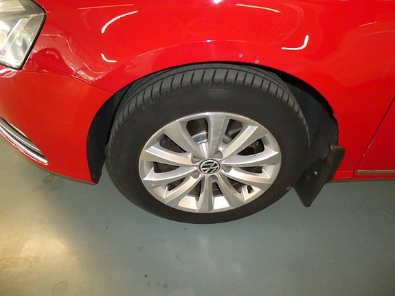 Volkswagen Passat 6 of 6