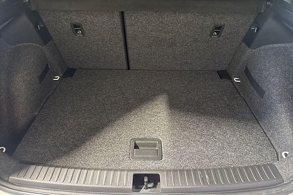 Seat Arona 9 of 15