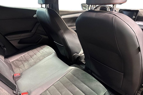 Seat Arona 6 of 15