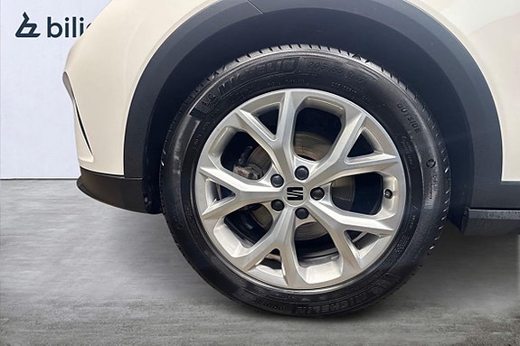 Seat Arona 13 of 15