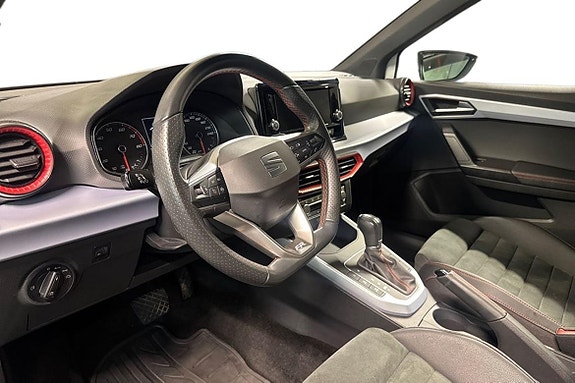 Seat Arona 10 of 15