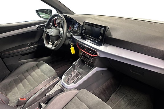 Seat Arona 5 of 15