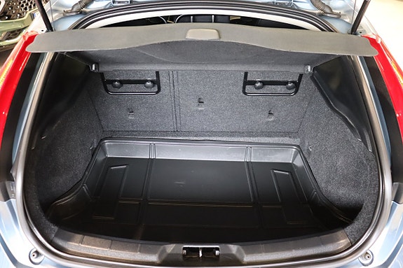 Volvo V40 6 of 23