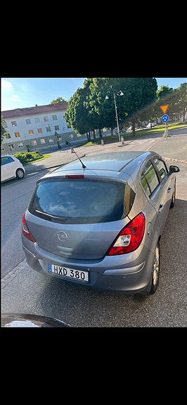 Opel Corsa 4 of 4
