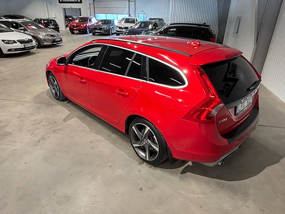 Volvo V60 4 of 5