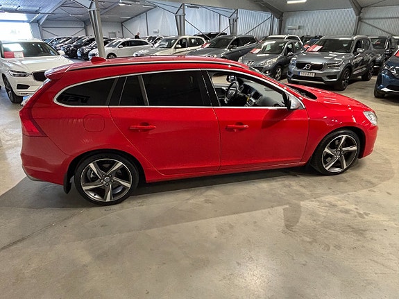 Volvo V60 3 of 5
