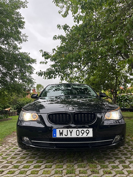 BMW 550i 6 of 13
