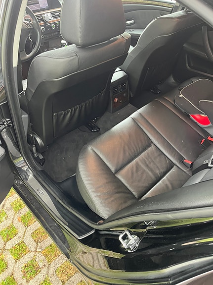 BMW 550i 12 of 13