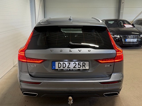 Volvo V60 Cross Country 5 of 5