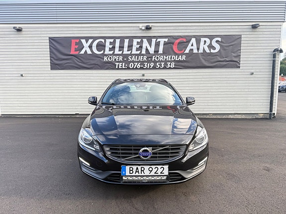 Volvo V60 2 of 5