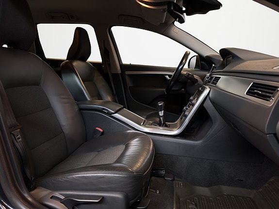 Volvo V70 9 of 20