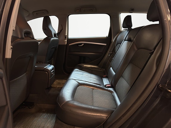 Volvo V70 17 of 20