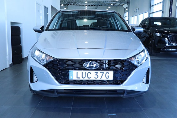 Hyundai i20 7 of 17