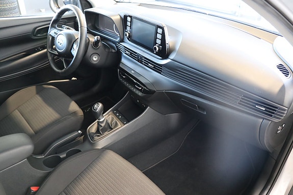 Hyundai i20 11 of 17