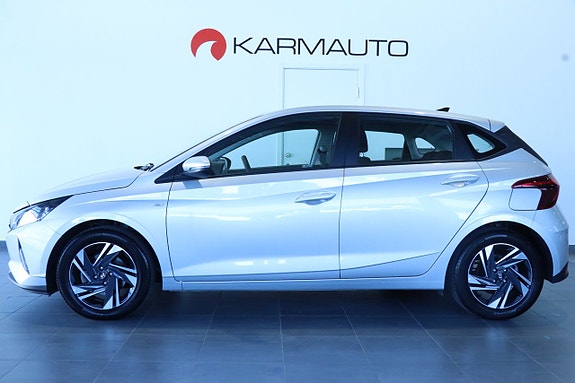 Hyundai i20 2 of 5