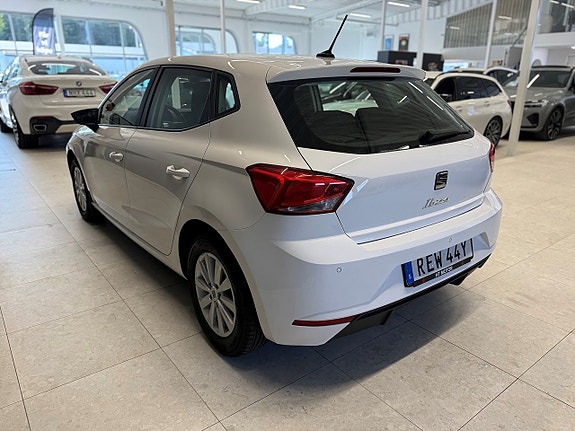 Seat Ibiza 4 of 5
