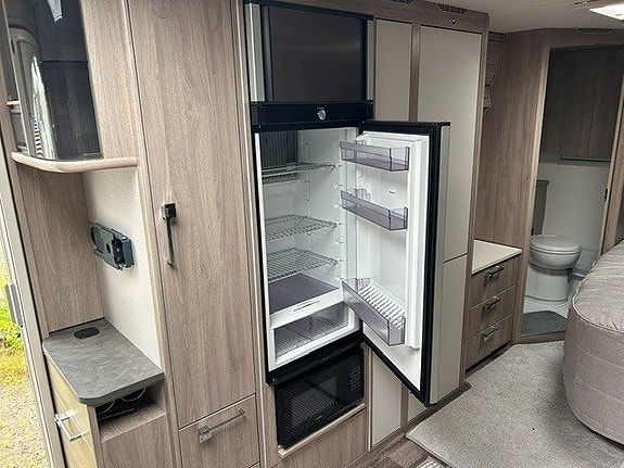 Kabe Imperial 600 XL KS  AC /  2023 / 1 ägare 16 of 21