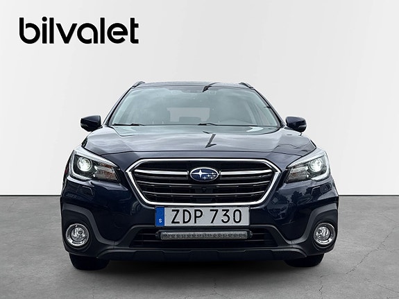 Subaru Outback 2 of 5
