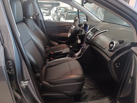 Chevrolet Trax 8 of 17