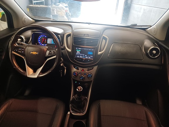 Chevrolet Trax 11 of 17
