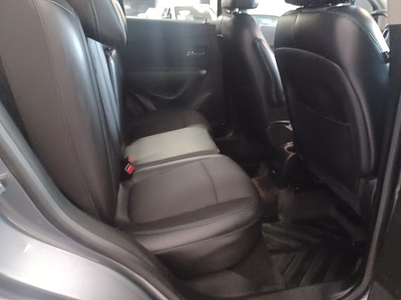 Chevrolet Trax 10 of 17
