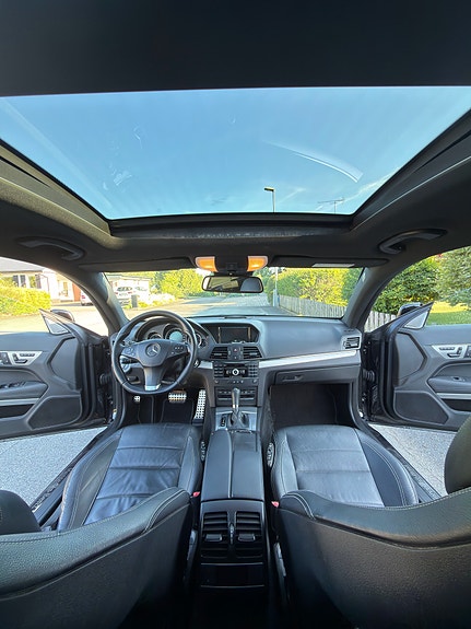 Mercedes-Benz E350 9 of 15
