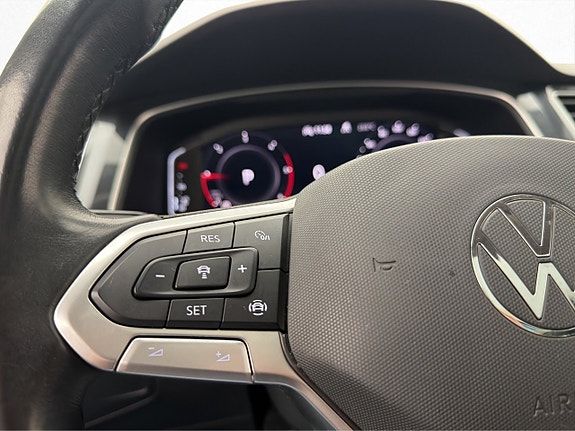 Volkswagen Tiguan 18 of 30