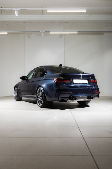 BMW M3 5 of 5