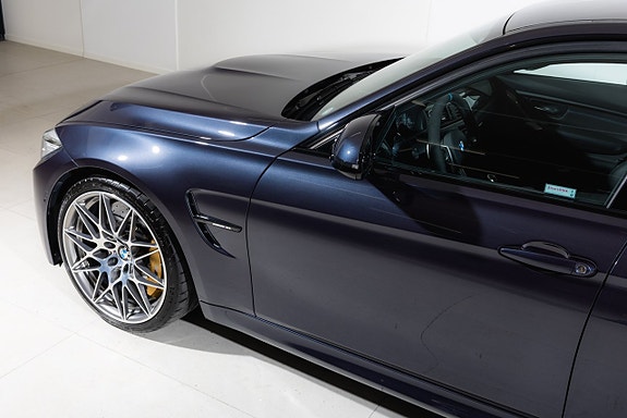 BMW M3 4 of 5