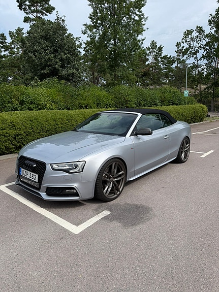 Audi Cabriolet 2 of 5