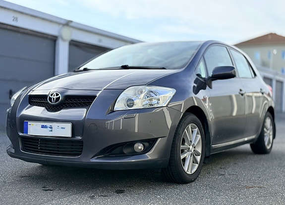 Toyota Auris 16 of 19