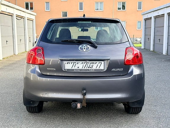 Toyota Auris 15 of 19