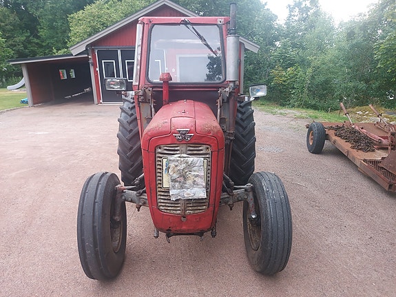 Massey Ferguson 35x 2 of 2